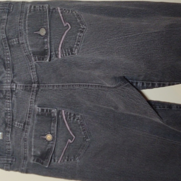Bandolino Women's Black Demin Jeans - Picture 4 of 9